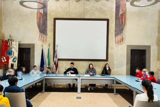 Il Consiglio comunale di Terranuova approva all’unanimità la mozione di solidarietà al popolo albanese